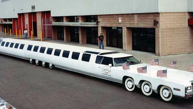 Более 30 метров: назвали самый длинный в мире лимузин