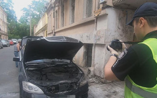 Поджог авто одесского адвоката: полиция задержала злоумышленников