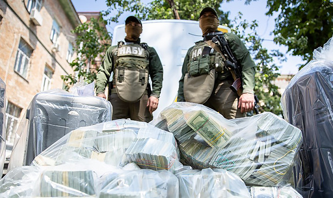 Миллионная взятка для САП и НАБУ: арестован третий фигурант