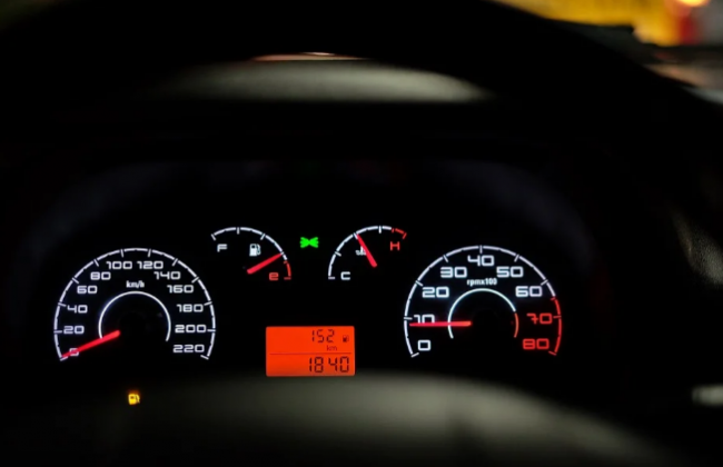 Требуют постоянных затрат: назвали самые неэкономичные автомобили