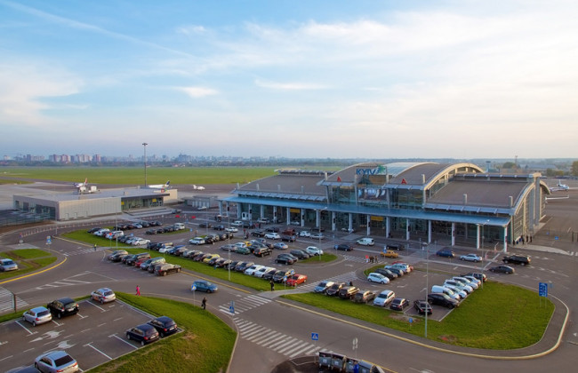 Аеропорт «Київ» відмінив всі міжнародні рейси: подробиці