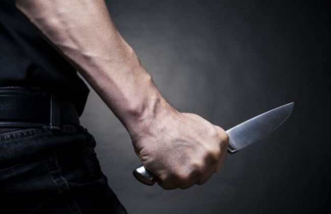 На Запоріжжі батько вдарив ножем 2-річну дитину