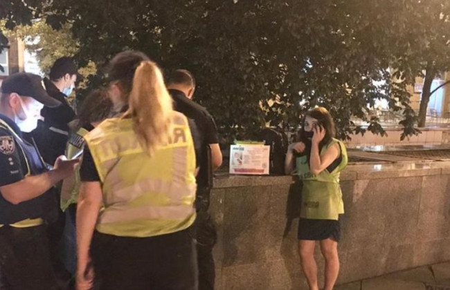 Цинично зарабатывает на жалости к детям: киевлянам показали мошенницу, видео