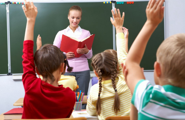 В Киеве в семи школах выявили коронавирус у учителей: список учреждений