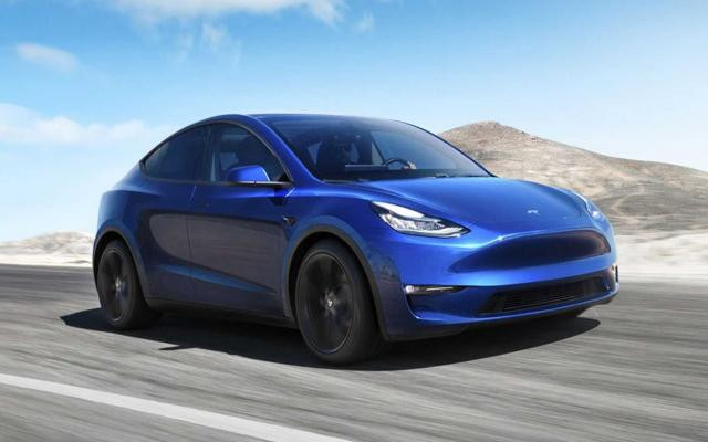 Покупатели Tesla Model Y массово отказываются от автомобилей: они возмущены количеством брака