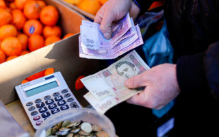 Повышение прожиточного минимума затронет ряд других соцвыплат: на сколько повысят пенсии и зарплаты
