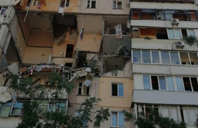 Мощный взрыв в киевской многоэтажке: 18-летняя девушка осталась сиротой