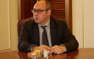 Зеленський звільнив посла України в Сінгапурі