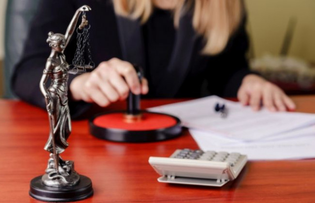 Вчинила махінації з майном: викрито приватного нотаріуса