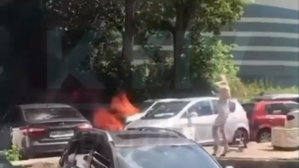 В Киеве горели припаркованные автомобили