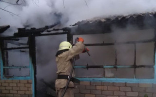 Масштабна пожежа на Київщині: згорів житловий будинок