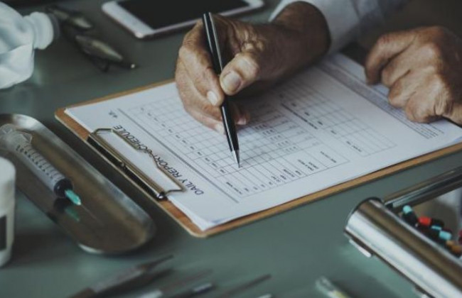 Підробив понад 100 лікарських рецептів: у Києві викрили зловмисника