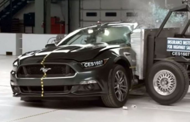 Уникальный краш-тест: проверили безопасность самых дорогих авто в мире, видео