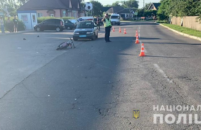 Пьяный водитель микроавтобуса сбил ребенка на тротуаре: девочка в реанимации