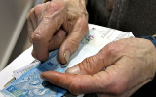 Пенсии на Донбассе: какая ситуация с выплатами за июнь