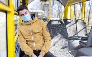 Это нельзя выдержать: почему украинцы не носят маски, ответ врача