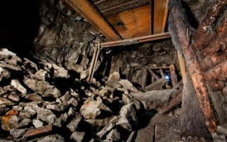 Обвал на шахті на Луганщині: загинув гірник, подробиці