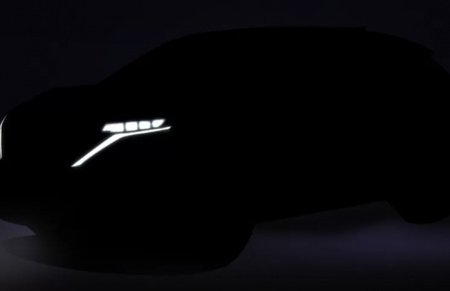 Nissan дразнит тизером кроссовера Ariya перед скорой премьерой