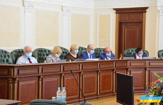 Вища рада правосуддя звільнила у відставку двох суддів