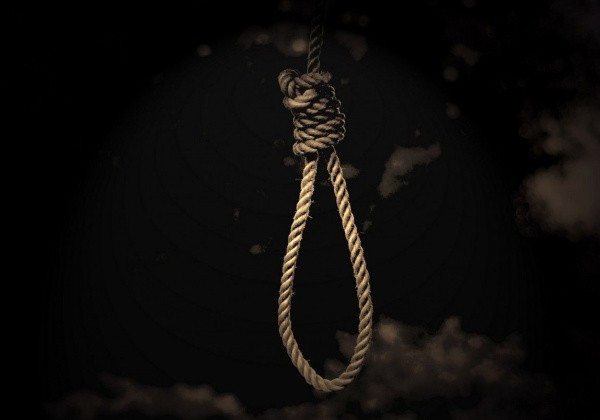 На Кіровоградщині школярка вкоротила собі віку: її тіло знайшли поблизу пасовища