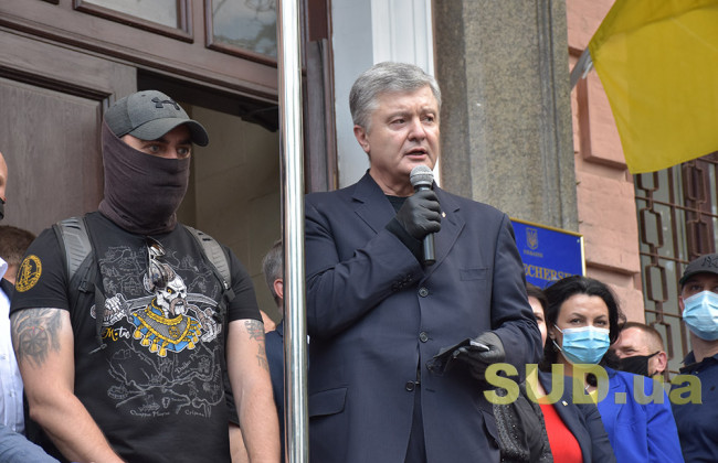 Печерский районный суд Киева избирает меру пресечения Петру Порошенко, фоторепортаж