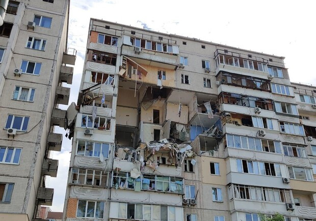Взрыв в многоэтажке в Киеве: люди не могут попасть в подаренные квартиры