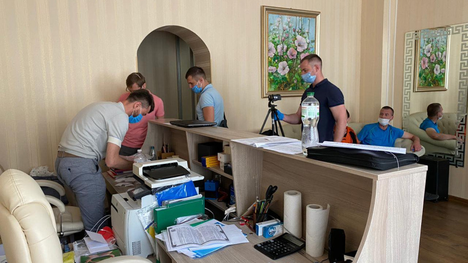 Протистояння між Радою адвокатів Київської області та НАБУ триває: результати обшуків