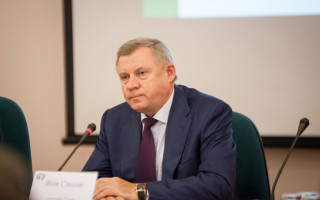 Зеленський вніс в Раду постанову про звільнення глави НБУ Смолія