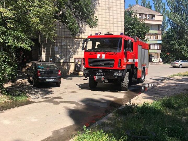 В Киеве вспыхнул мощный пожар в доме