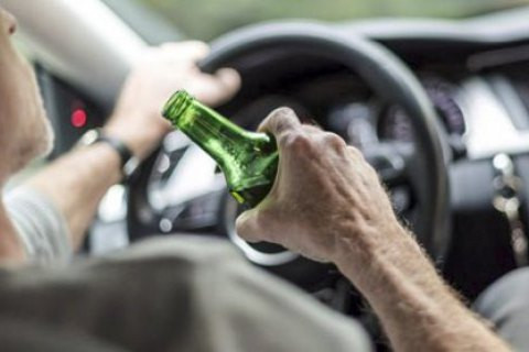 Зеленский отменил уголовную ответственность за нетрезвое вождение