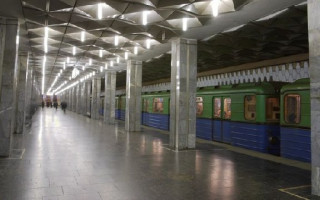 В Харькове неадекват набросился с кулаками на работника метро