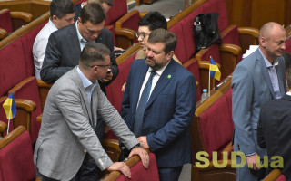Депутати на позачерговому засіданні розглянуть відставку Смолія та Терентьєва, трансляція