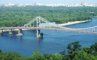 В Киеве мелеет Днепр: качество воды ухудшается с каждым годом