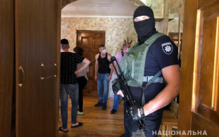 На Прикарпатті викрили «реабілітаційні центри», де незаконно утримували людей за гроші родичів