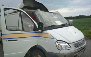 В Полтавской области взорвали автомобиль «Укрпочты» и украли более 2,5 млн грн: фото