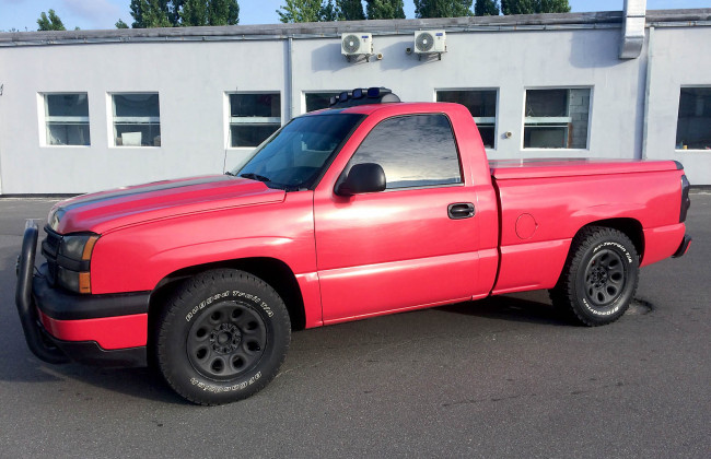 В Украине продают автомобиль, на котором ездил Зеленский