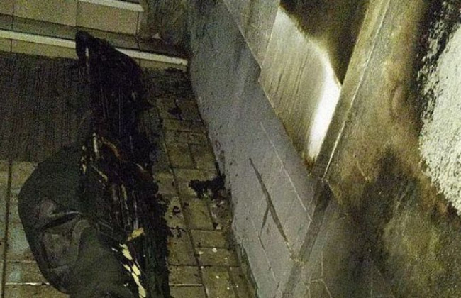 Бросили «коктейль Молотова»: в Харькове подожгли жилой дом