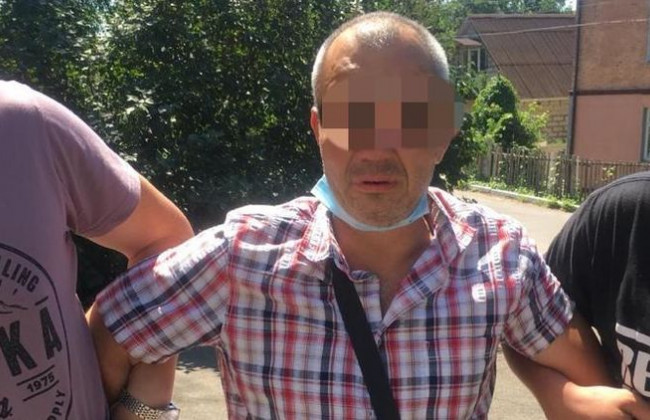 Под Киевом неизвестный «заминировал» рынок и полицейское отделение: копы «раскусили» лжеминера