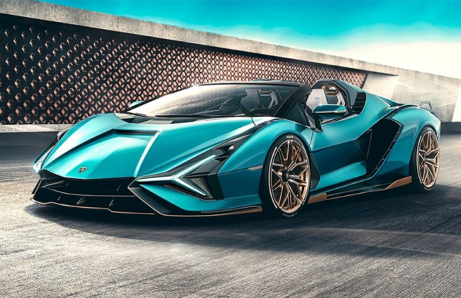 Самый мощный суперкар Lamborgini обзавелся версией без крыши: фото