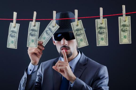 Європарламент посилив заходи боротьби з відмиванням грошей на території ЄС