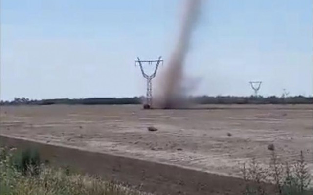 Мощный смерч пронесся на Херсонщине: видео