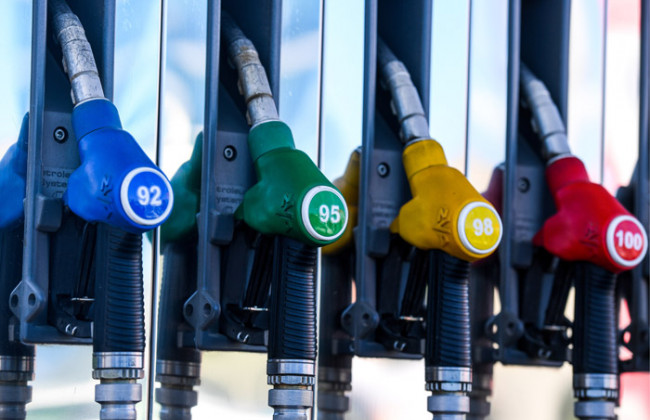 Народні обранці планують посилити відповідальність за незаконну торгівлю пальним: прийнято за основу законопроект
