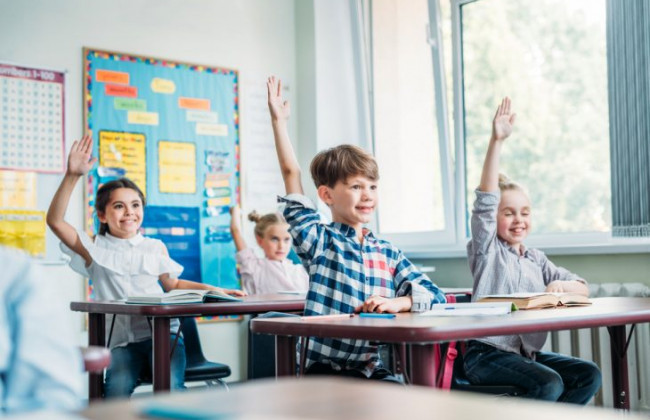 Як вчитимуться школярі та студенти з 1 вересня