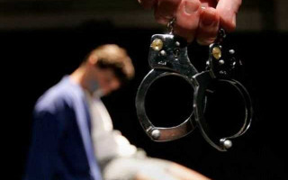 Працівника поліції підозрюють у вимаганні майна на суму 1 млн гривень