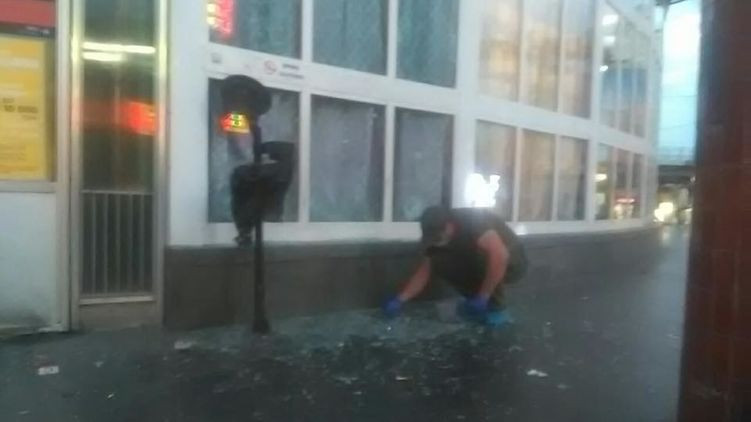 Взрыв с пострадавшим возле станции метро в Киеве: все подробности и фото, видео