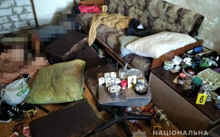 В Харькове женщина больше недели прожила с трупом в одной квартире