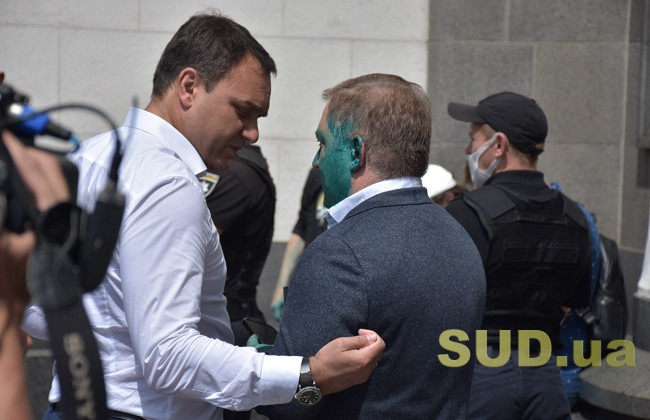 Как народные избранники собирались на внеочередное заседание, фото