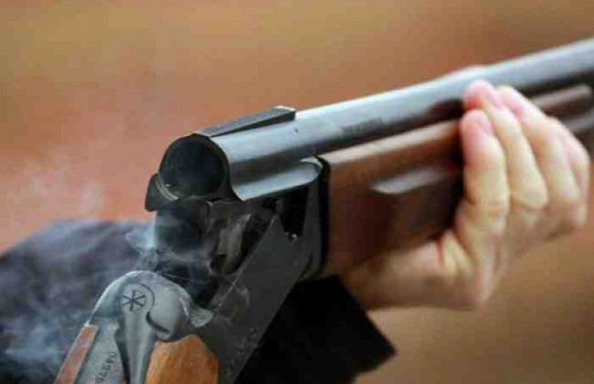 На курорті з рушниці застрелили подружню пару