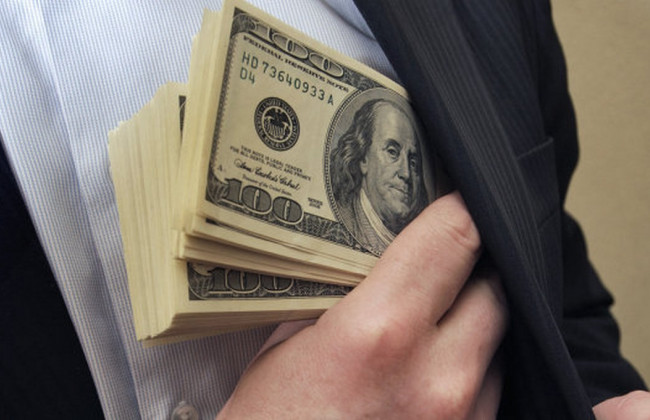 Виокремлення однієї категорії злочинів — топ-корупція, та надання купи додаткових правил для них концептуально хибне, — експерт