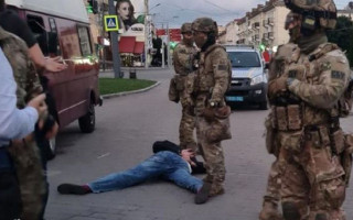 Как штурмовали автобус с заложниками в Луцке: появилось видео
